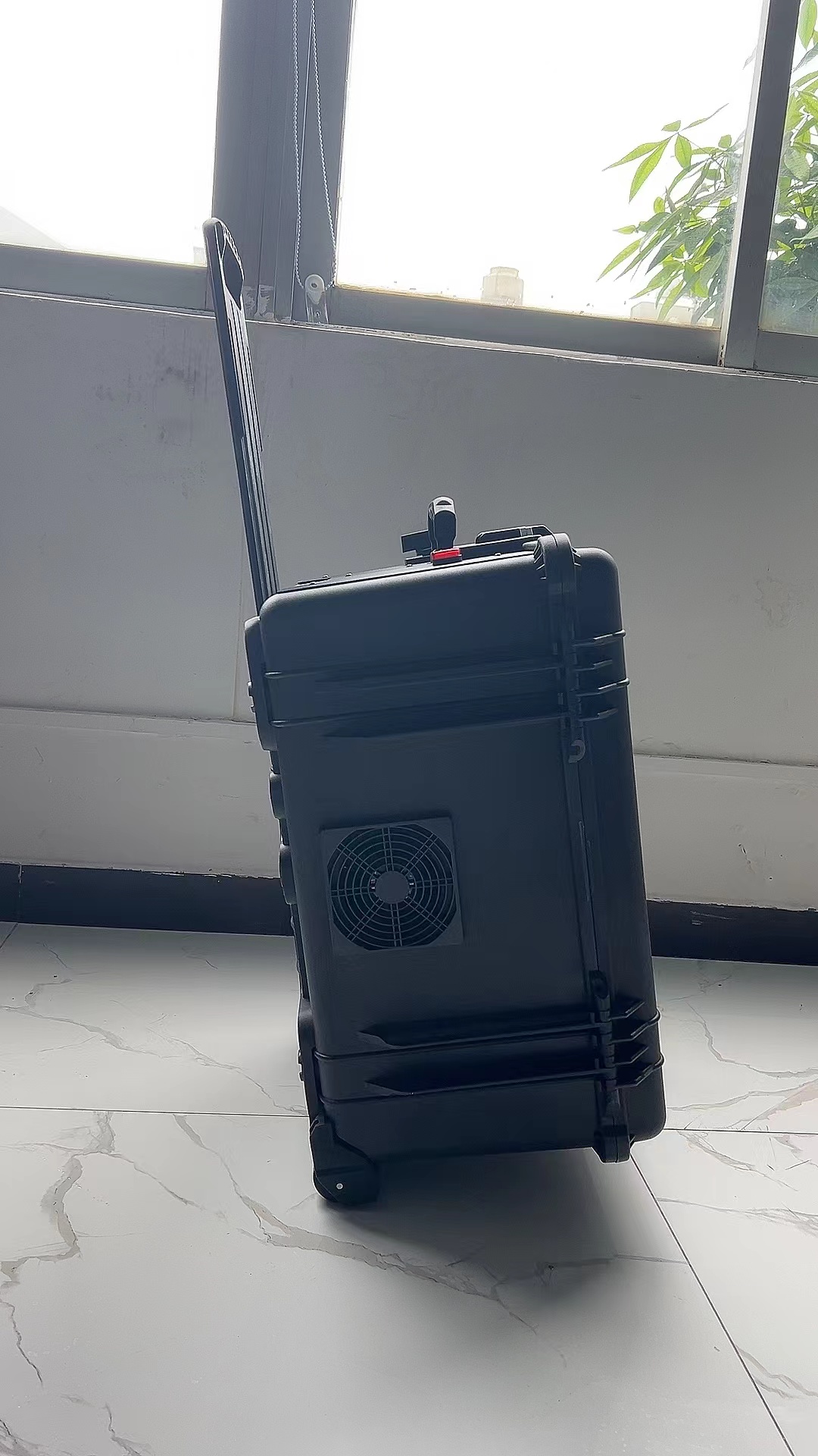 武昌手拉箱型移动通信干扰器